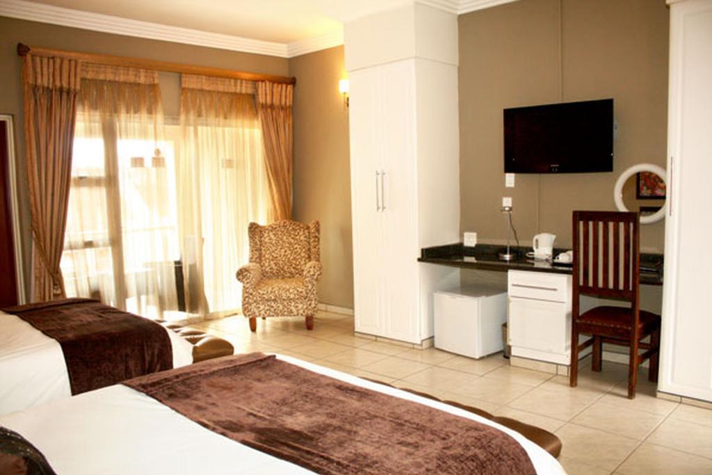 2Ten Hotel Sibasa Habitación foto
